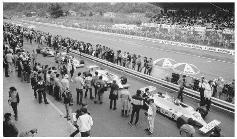 Formula One cars in the Imola Grand Prix.